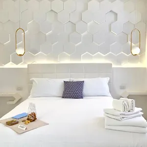 mariarosa-suites.it-lombardy.com/